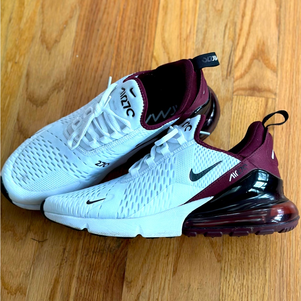 Nike Air Max 270 Sneakers